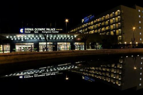 Evenia Olympic Palace Lloret de Mar Exterior foto